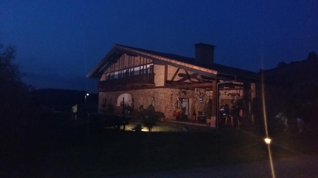 Lezamakoetxe Guest House Sopuerta Екстериор снимка